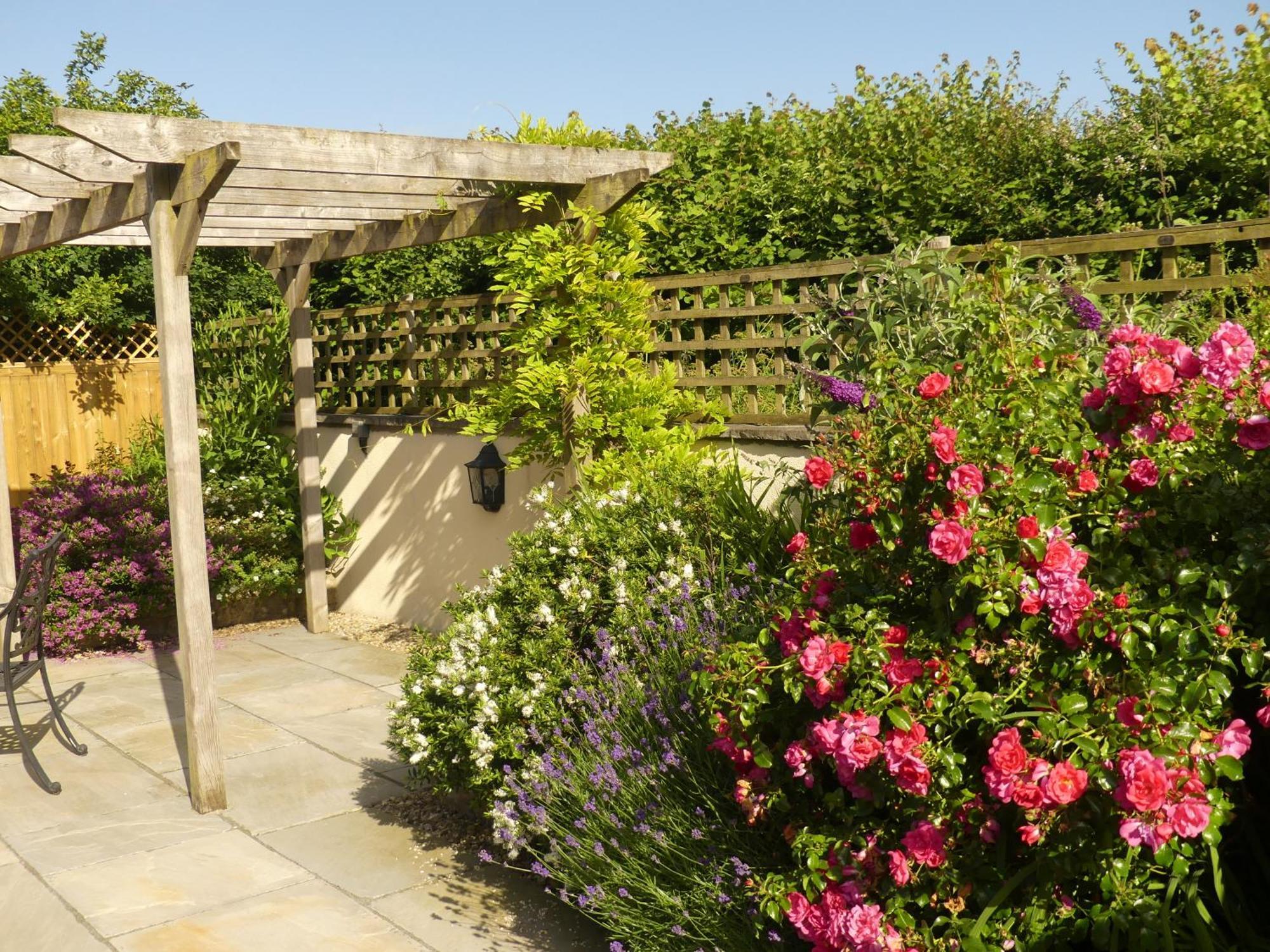 แพร์ ทรี คอทเทจส์ Villa Wedmore ภายนอก รูปภาพ