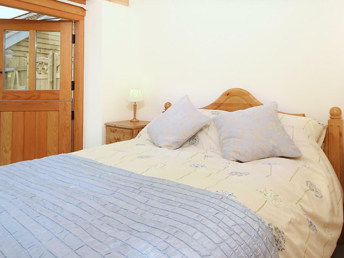 แพร์ ทรี คอทเทจส์ Villa Wedmore ภายนอก รูปภาพ