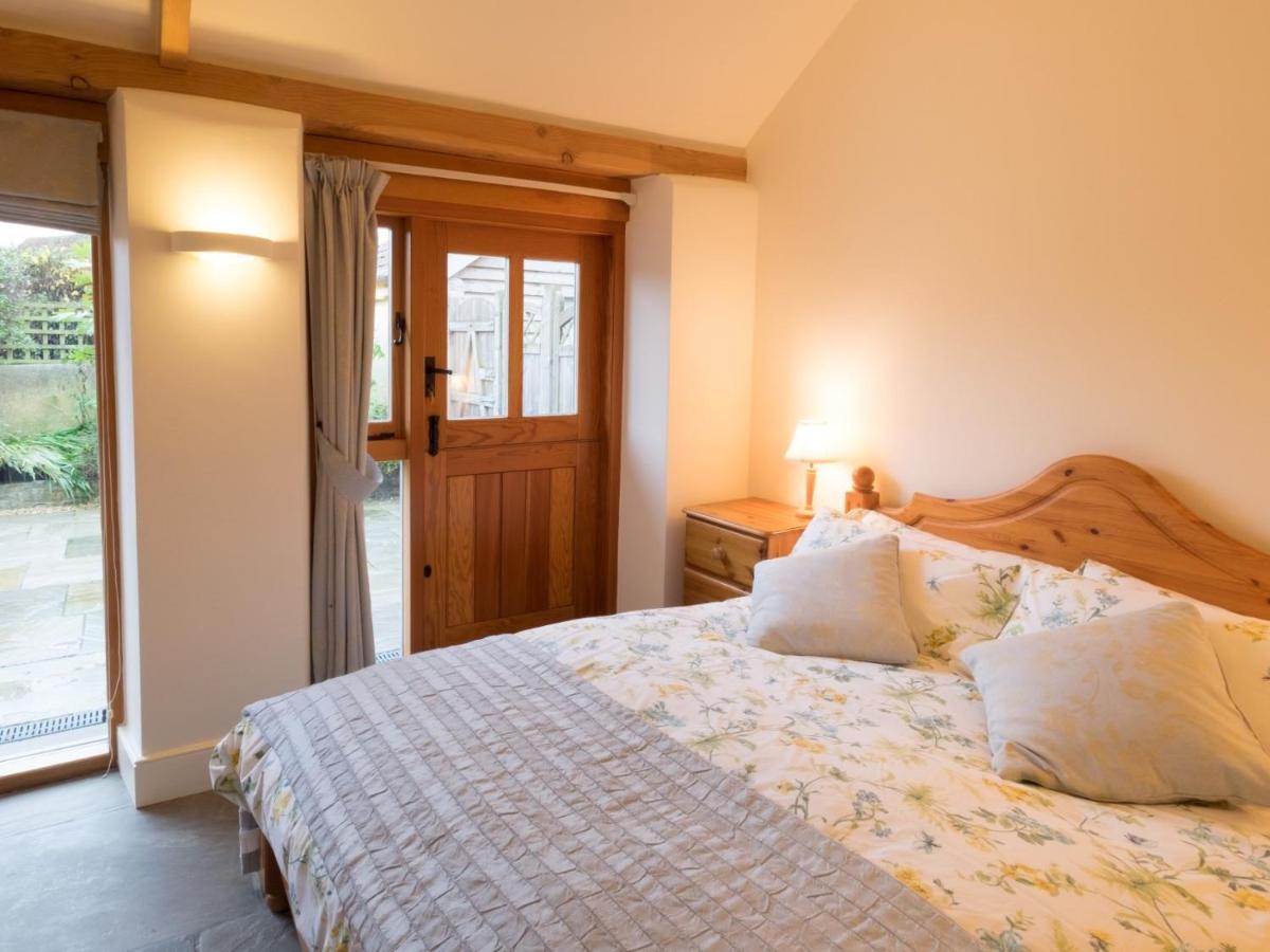 แพร์ ทรี คอทเทจส์ Villa Wedmore ภายนอก รูปภาพ